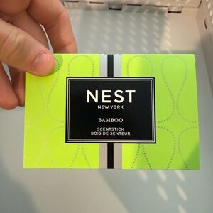 Nest hanging bamboo stick